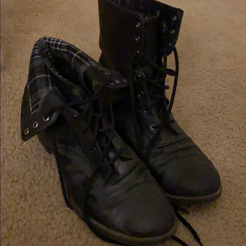 Hardly Worn Black Combat Boots